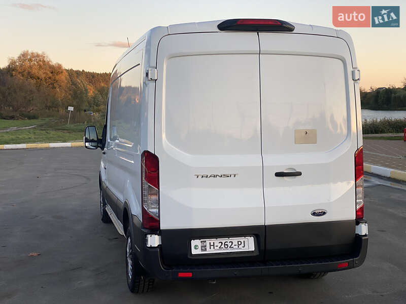 Вантажний фургон Ford Transit 2020 в Ірпені