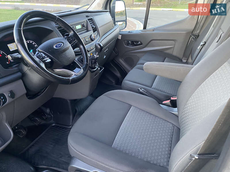 Вантажний фургон Ford Transit 2020 в Ірпені