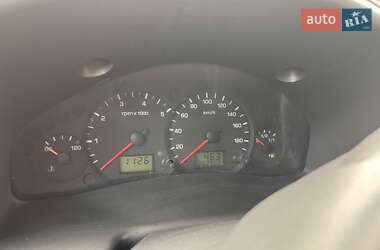 Вантажний фургон Ford Transit 2004 в  фото 10 Вантажний фургон Ford Transit 2004 в