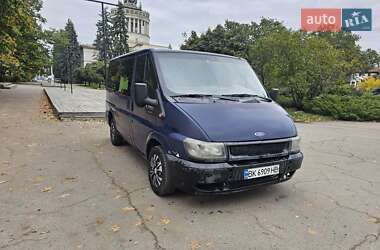 Вантажопасажирський фургон Ford Transit 2002 в Києві