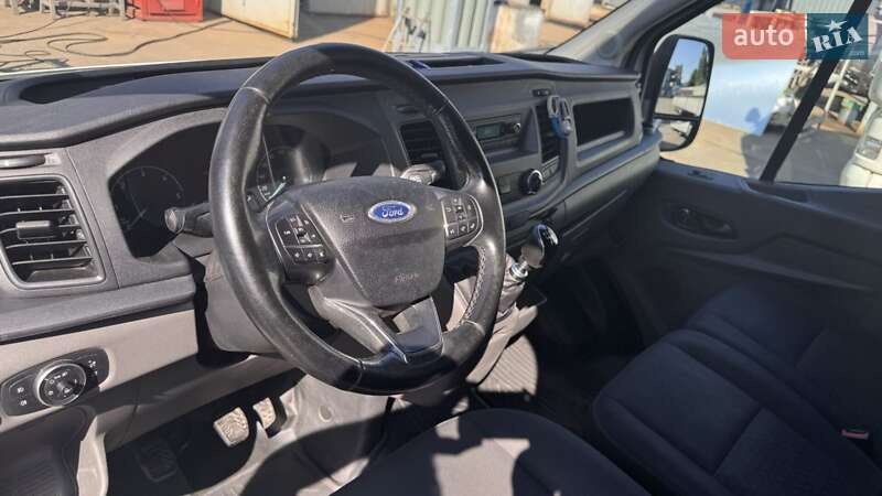 Микроавтобус Ford Transit 2019 в Киеве фото 5 Микроавтобус Ford Transit 2019 в Киеве