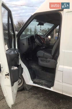 Вантажний фургон Ford Transit 2003 в 