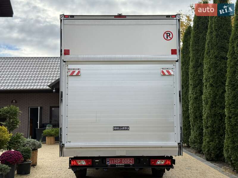 Вантажний фургон Ford Transit 2021 в Радивиліві