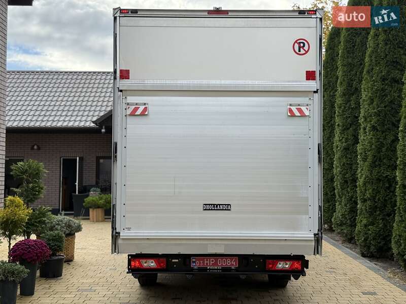 Вантажний фургон Ford Transit 2021 в Радивиліві