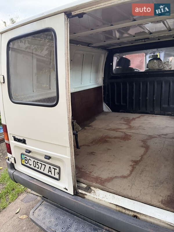 Вантажний фургон Ford Transit 1998 в Львові фото 9 Вантажний фургон Ford Transit 1998 в Львові