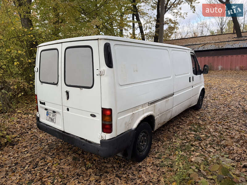 Грузовой фургон Ford Transit 1999 в Умани