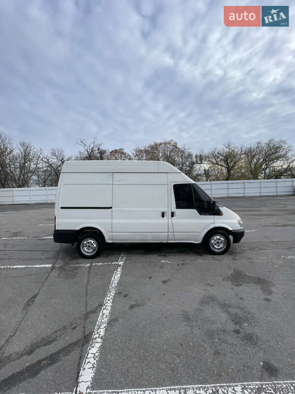 Грузовой фургон Ford Transit 2003 в Кременчуге