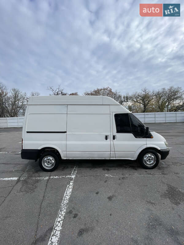 Грузовой фургон Ford Transit 2003 в Кременчуге