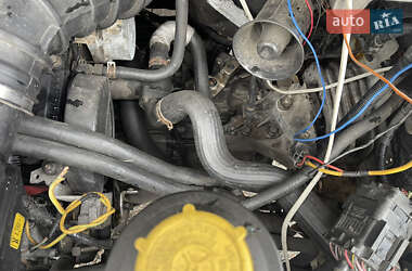 Вантажний фургон Ford Transit 2003 в 