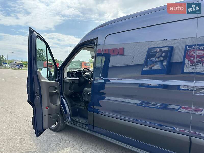 Грузовой фургон Ford Transit 2019 в Ковеле