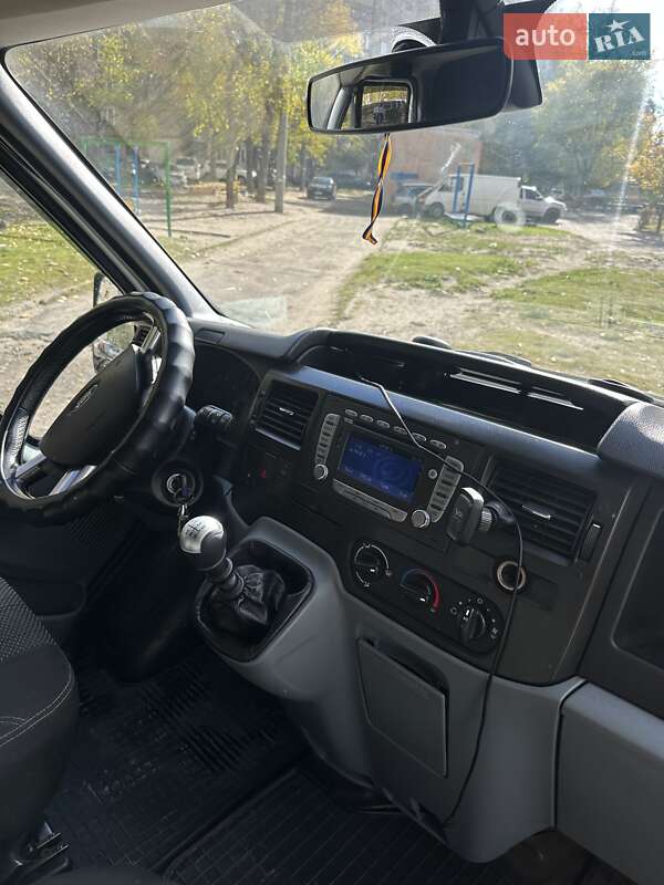 Вантажний фургон Ford Transit 2012 в Кам'янському