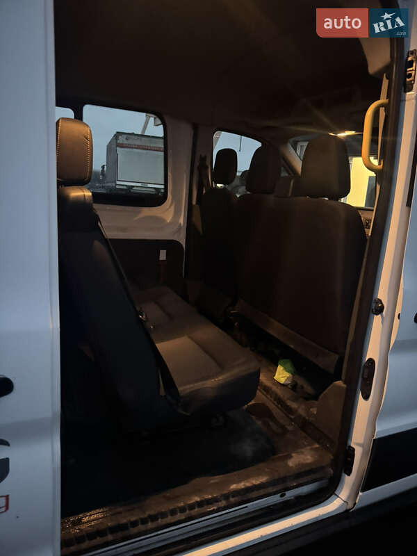 Вантажопасажирський фургон Ford Transit 2019 в Дніпрі