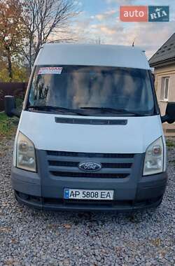 Грузовой фургон Ford Transit 2007 в Хотине