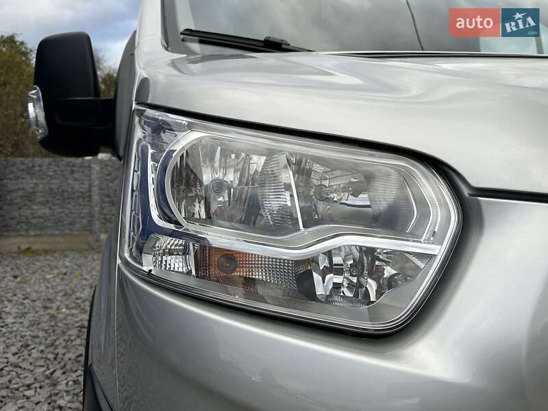 Грузовой фургон Ford Transit 2020 в Ровно