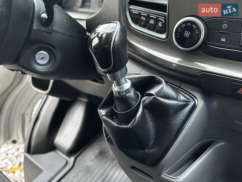 Грузовой фургон Ford Transit 2020 в Ровно
