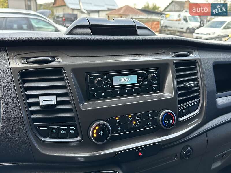 Грузовой фургон Ford Transit 2020 в Ровно