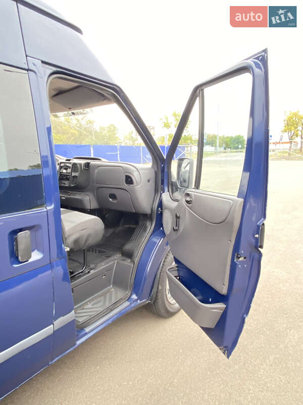Вантажопасажирський фургон Ford Transit 2005 в Миколаєві фото 13 Вантажопасажирський фургон Ford Transit 2005 в Миколаєві