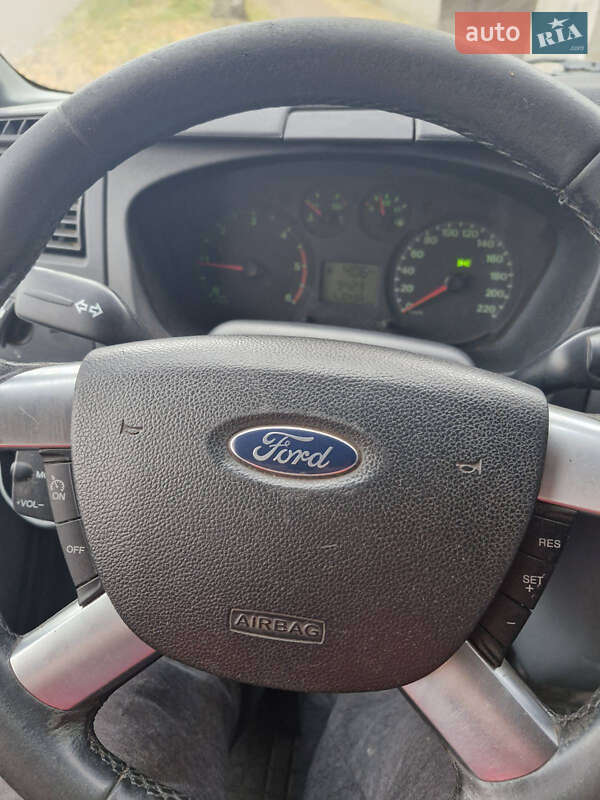 Вантажний фургон Ford Transit 2011 в Черкасах