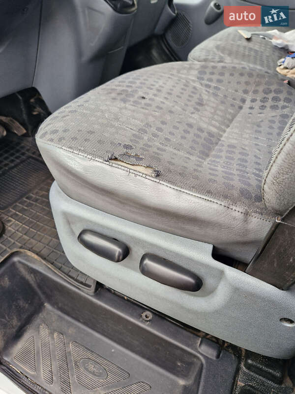 Вантажний фургон Ford Transit 2011 в Черкасах