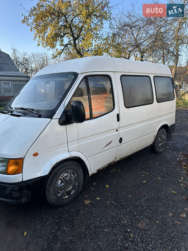 Мінівен Ford Transit 1995 в Володимирі
