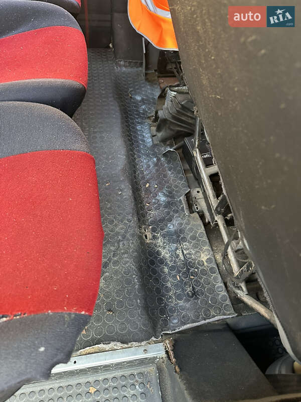 Мінівен Ford Transit 1995 в Володимирі