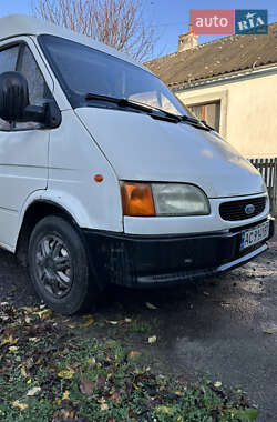 Мінівен Ford Transit 1995 в Володимирі