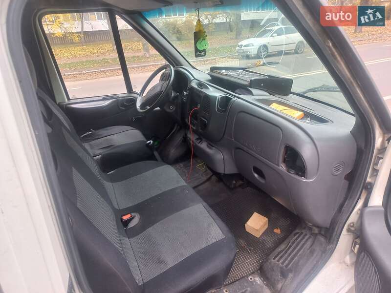 Грузовой фургон Ford Transit 2001 в Киеве фото 9 Грузовой фургон Ford Transit 2001 в Киеве