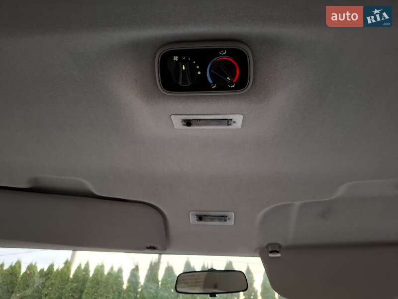 Минивэн Ford Transit 2009 в Черновцах