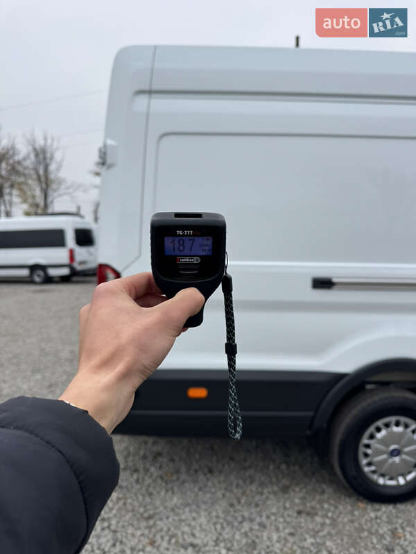 Грузовой фургон Ford Transit 2019 в Умани