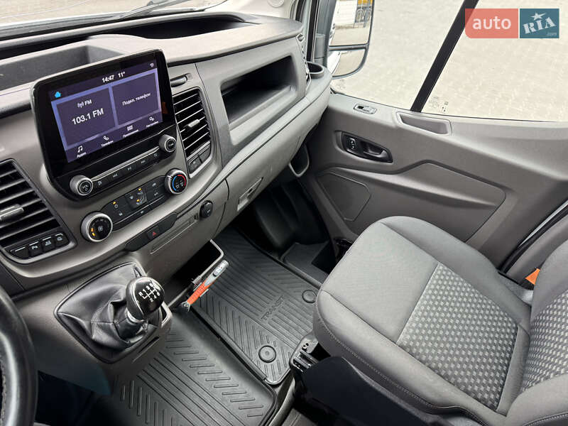 Вантажний фургон Ford Transit 2021 в Ірпені
