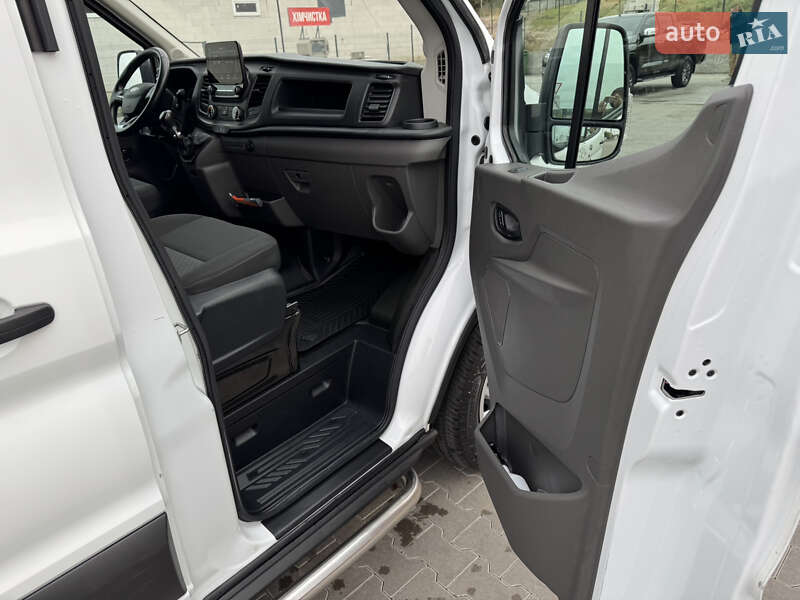 Вантажний фургон Ford Transit 2021 в Ірпені