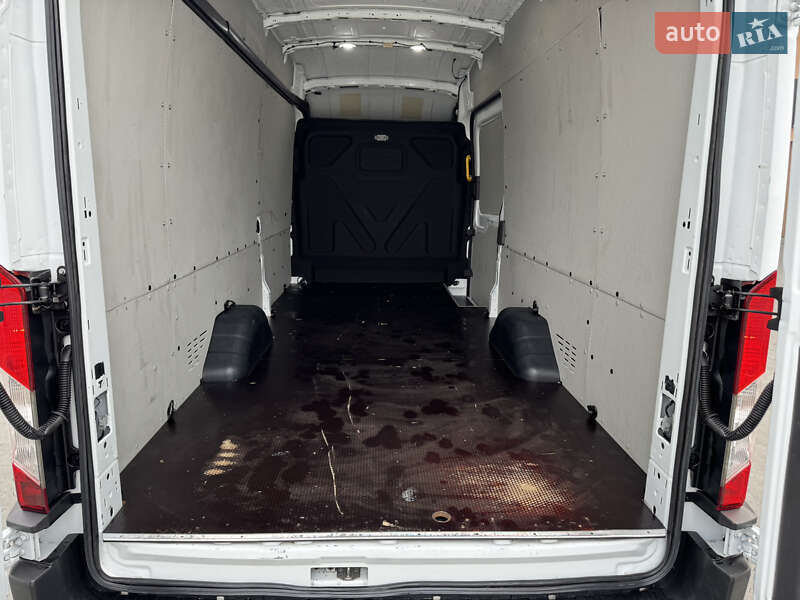 Вантажний фургон Ford Transit 2021 в Ірпені
