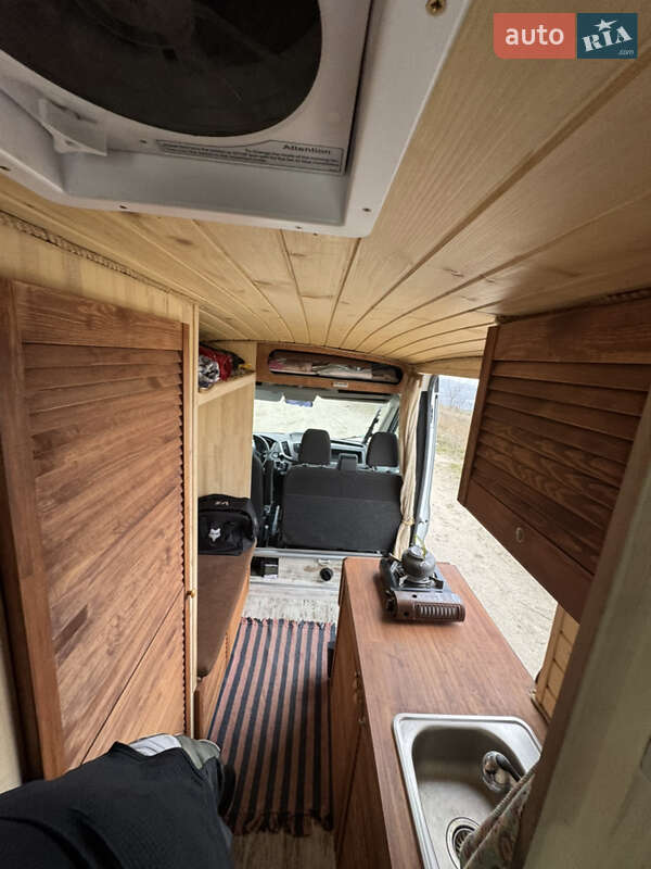 Вантажний фургон Ford Transit 2018 в Запоріжжі