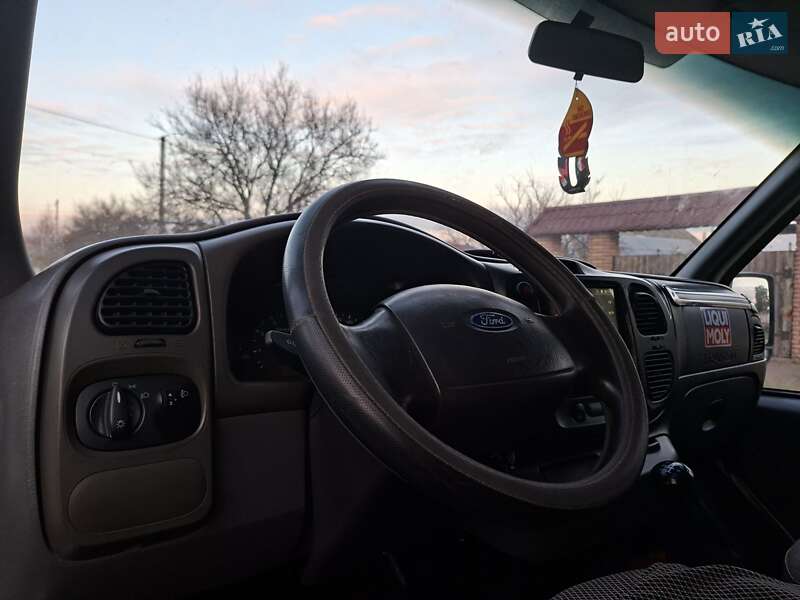 Грузовой фургон Ford Transit 2004 в Николаеве фото 10 Грузовой фургон Ford Transit 2004 в Николаеве