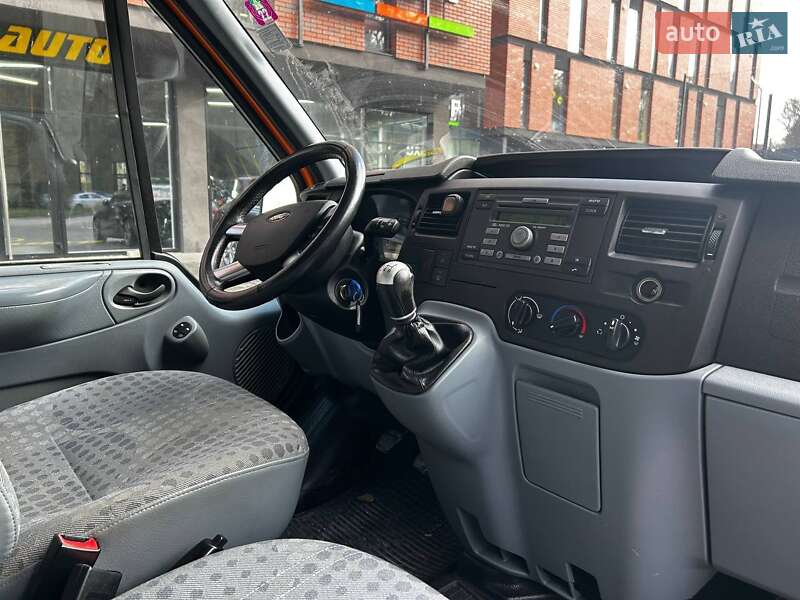 Мінівен Ford Transit 2011 в Чернівцях фото 15 Мінівен Ford Transit 2011 в Чернівцях