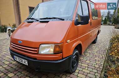 Грузопассажирский фургон Ford Transit 1988 в Коротичу