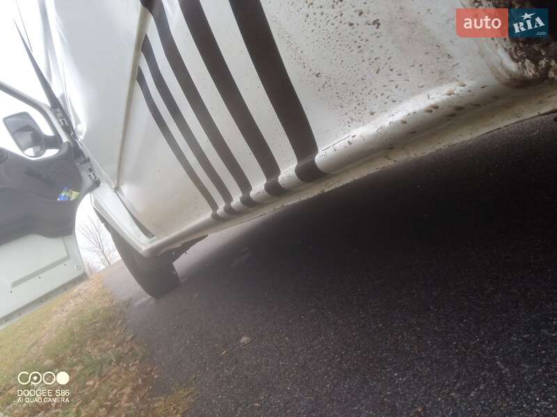 Вантажопасажирський фургон Ford Transit 2003 в Погребище фото 13 Вантажопасажирський фургон Ford Transit 2003 в Погребище