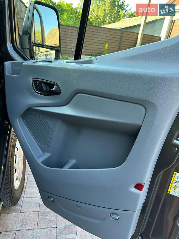 Минивэн Ford Transit 2017 в Кременце