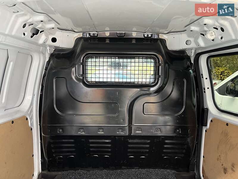 Грузовой фургон Ford Transit 2015 в Киеве фото 16 Грузовой фургон Ford Transit 2015 в Киеве