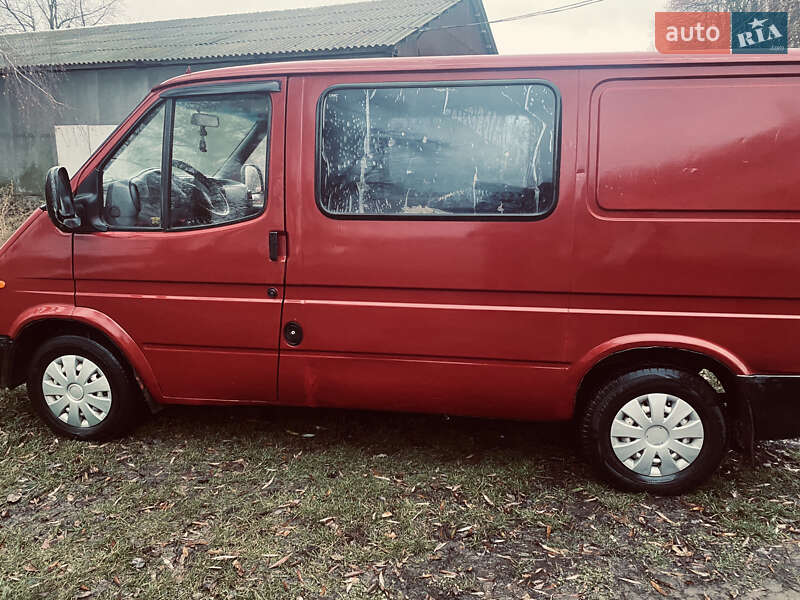 Вантажний фургон Ford Transit 1998 в Оратові