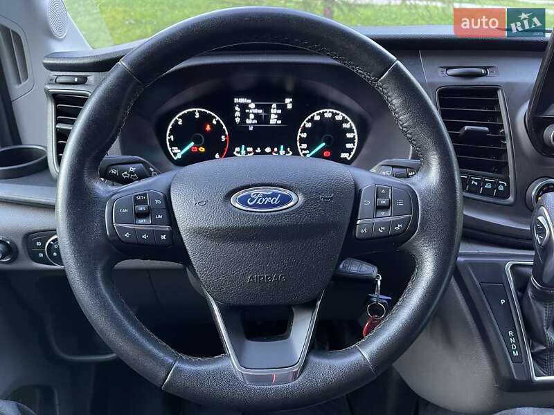 Вантажний фургон Ford Transit 2019 в Львові