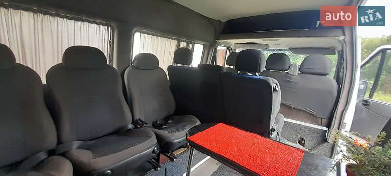 Будинок на колесах Ford Transit 2004 в Ужгороді