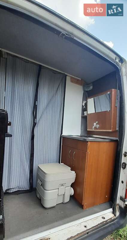 Будинок на колесах Ford Transit 2004 в Ужгороді