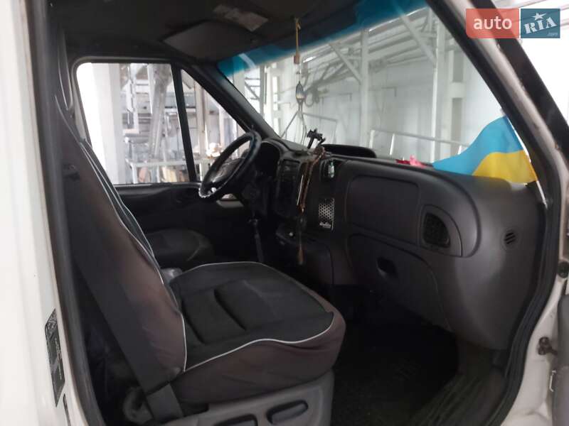 Вантажний фургон Ford Transit 2000 в Марганці фото 4 Вантажний фургон Ford Transit 2000 в Марганці
