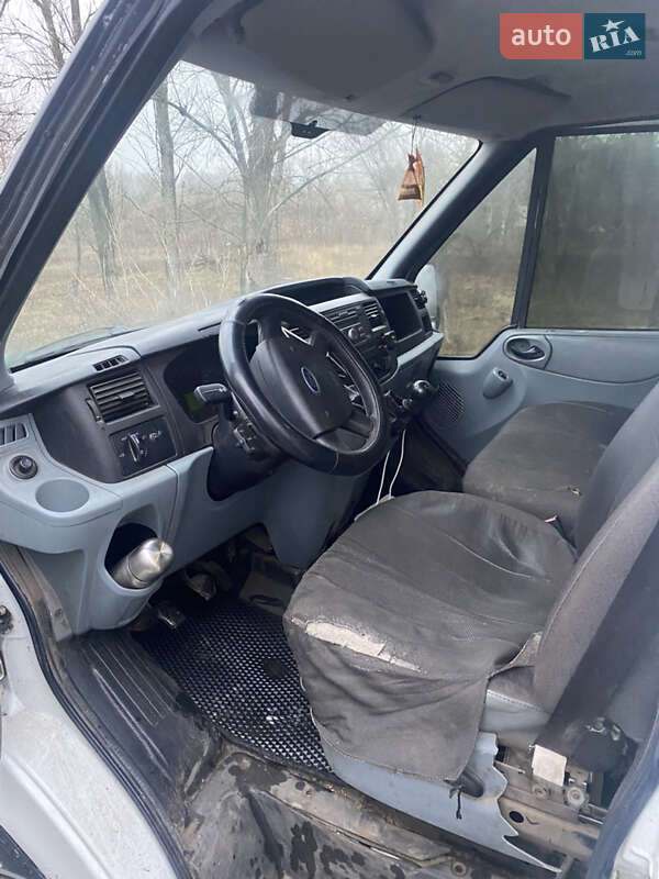 Мікроавтобус Ford Transit 2006 в Миколаївці