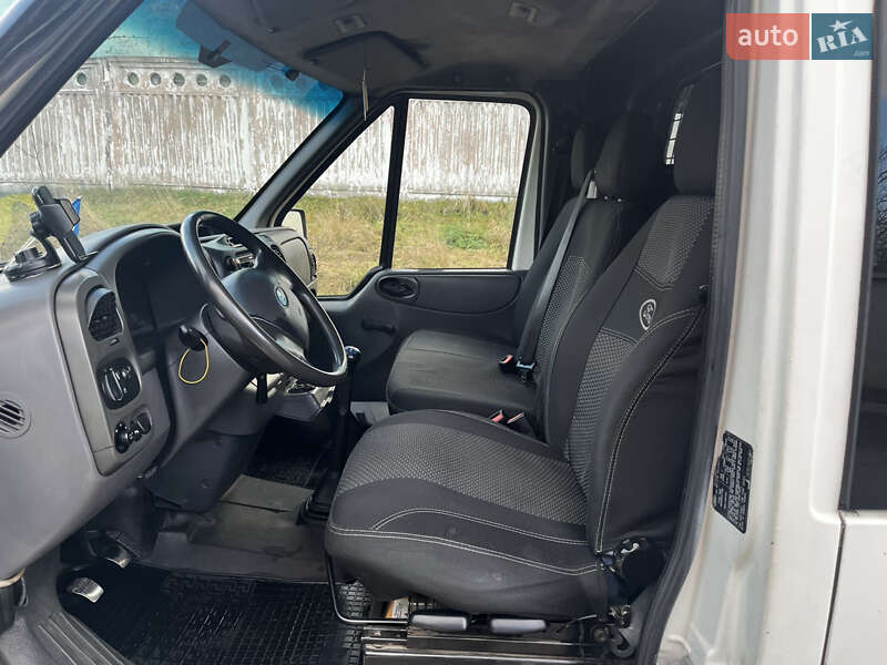 Грузопассажирский фургон Ford Transit 2003 в Киеве