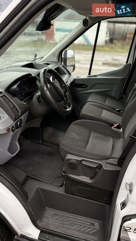 Тентованый Ford Transit 2017 в Тячеве