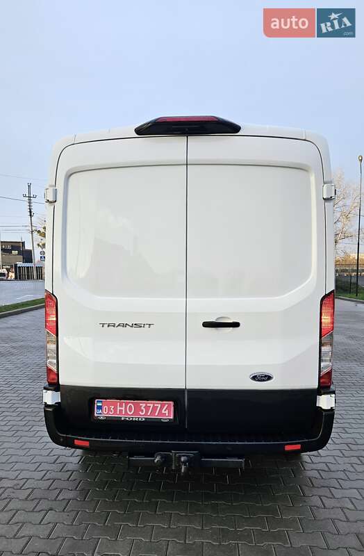 Вантажний фургон Ford Transit 2021 в Бережанах