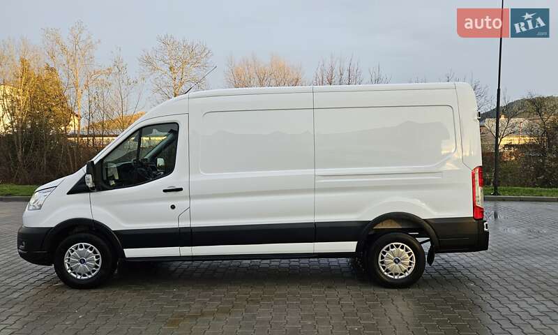 Вантажний фургон Ford Transit 2021 в Бережанах