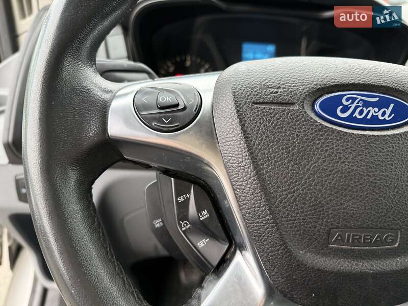 Грузовой фургон Ford Transit 2015 в Киеве